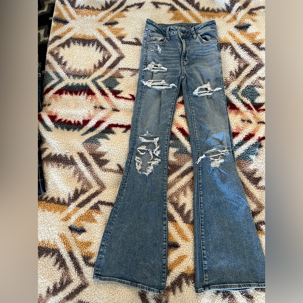 American Eagle size 2 Long Flares